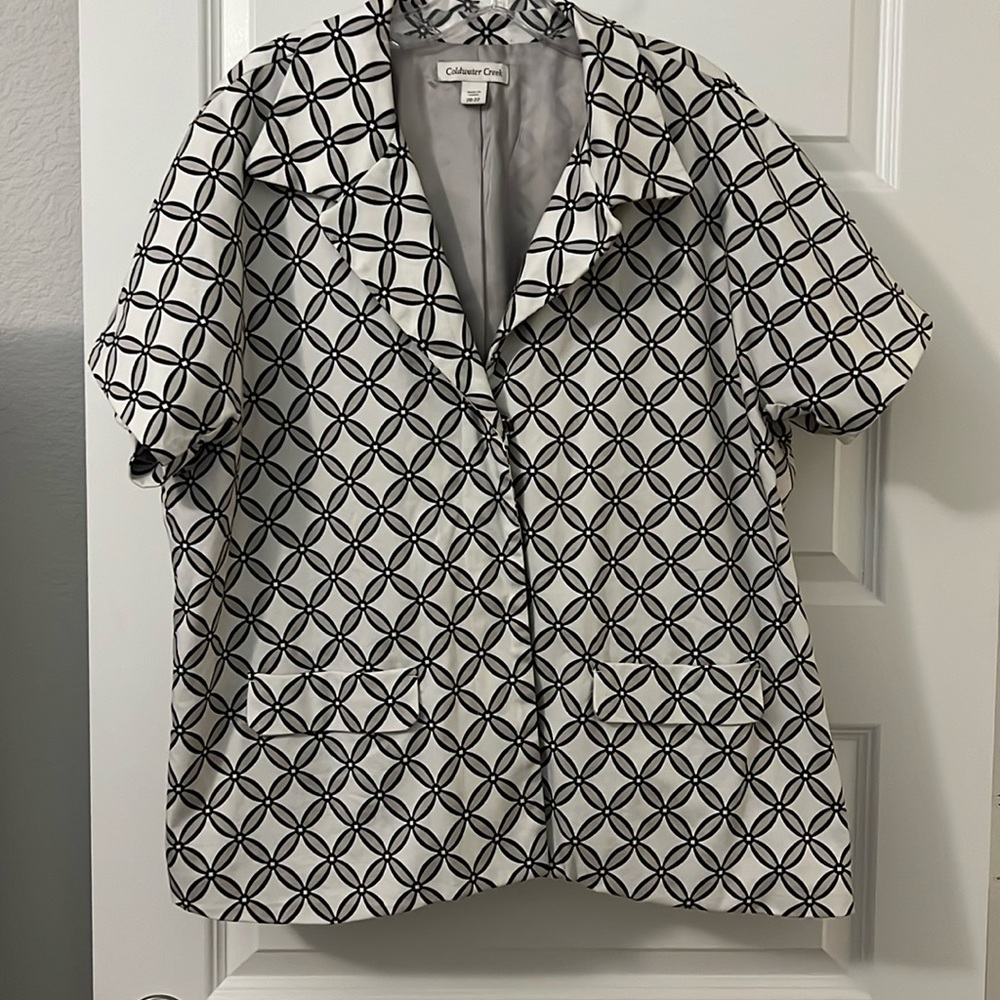 Coldwater creek geo design short sleeve blazer SZ 20-22 black & white work wear